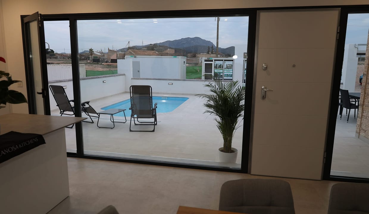 hh17654404-03-image-41