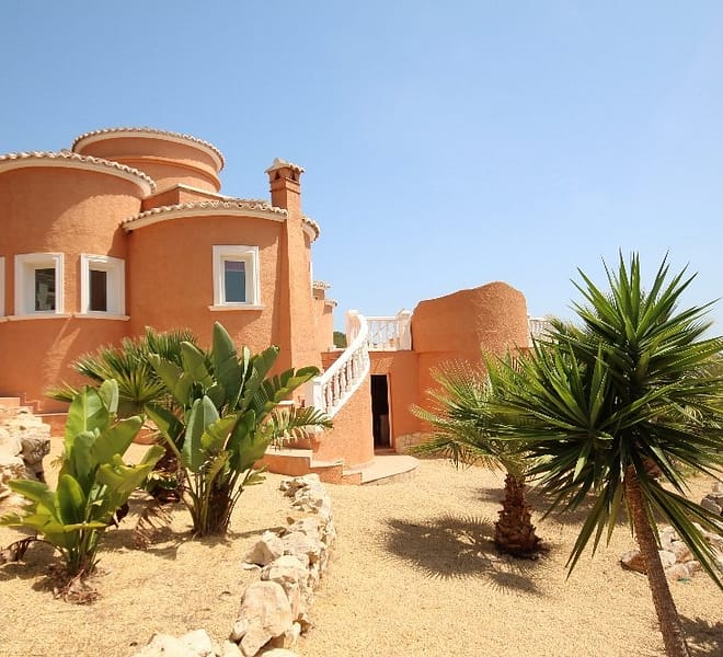 Villa for Sale in Spain