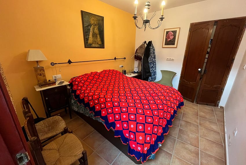 6ca94f8e-c687-4104-9e5a-82619c57c575