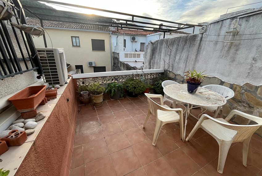 a27f7058-04bf-4f83-a529-b4113abbfee2