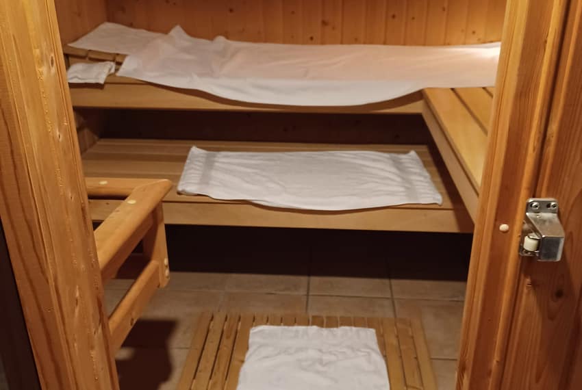 51035777-3b5e-4fef-9a2f-ea381a053a25