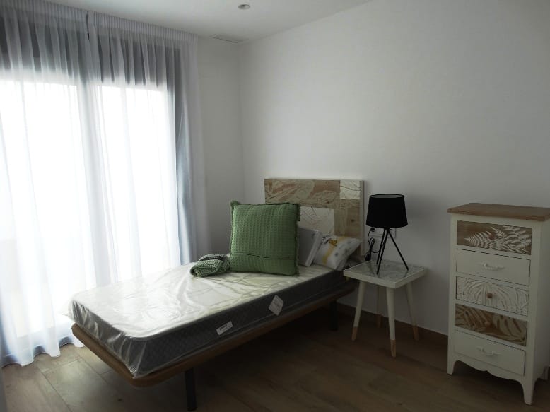 hh83957554-01-image-14