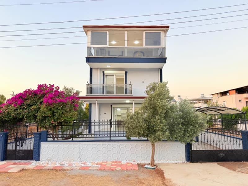 Detached Villa near Mavisher