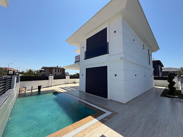 Elegant Villa outside Altinkum