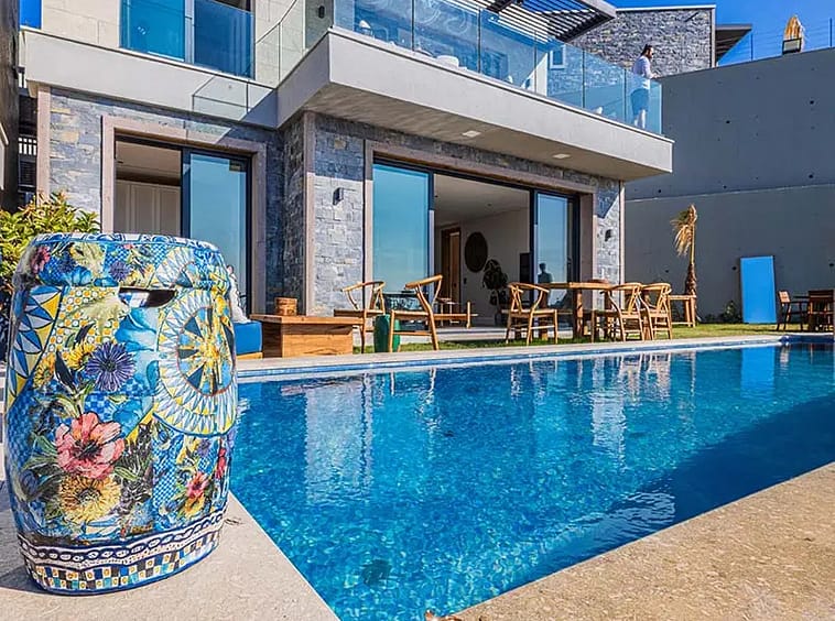 Modern Villas in Gumusluk