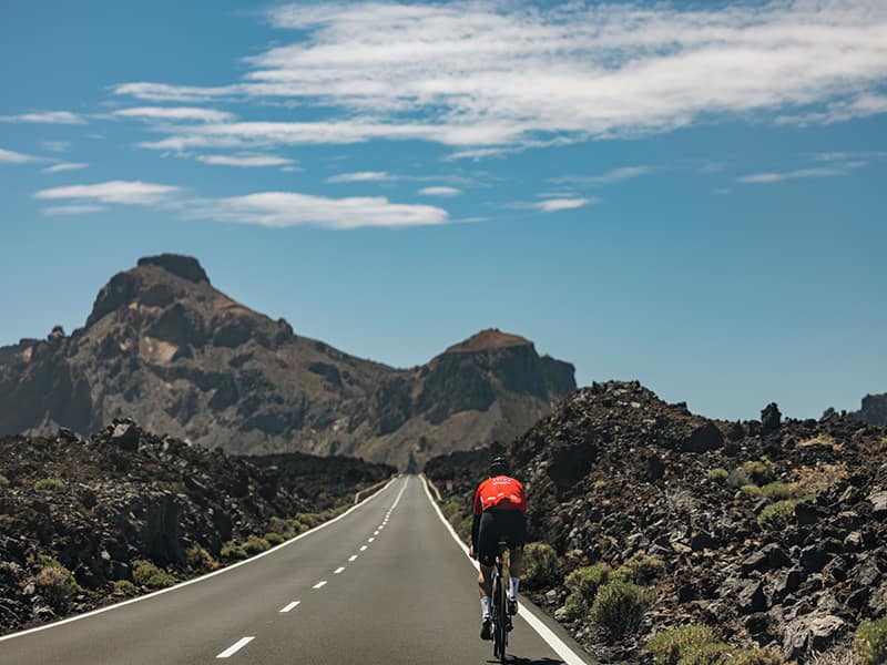 Cyclist from Amsterdam to Istanbul