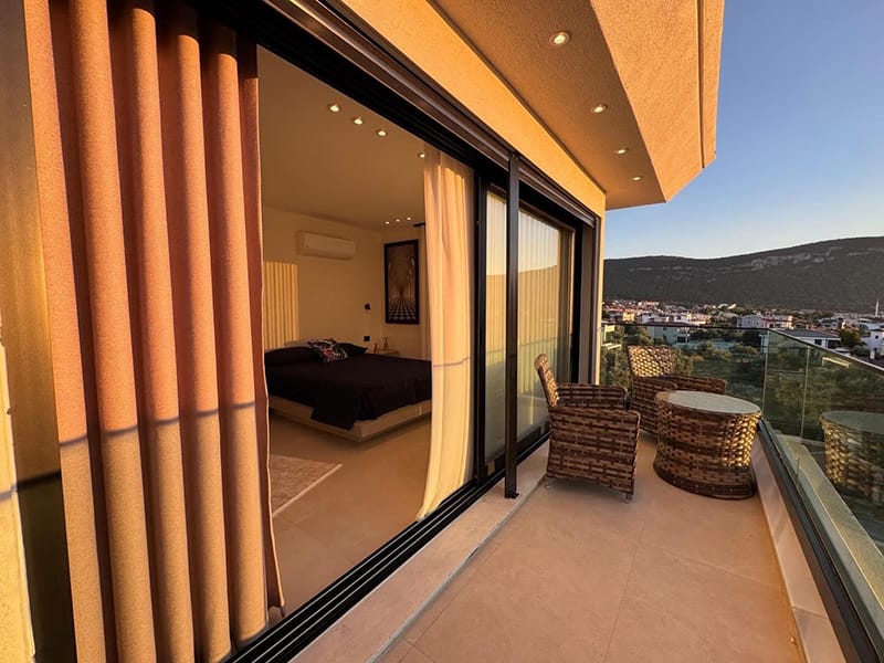 Detached Villas in Akbuk