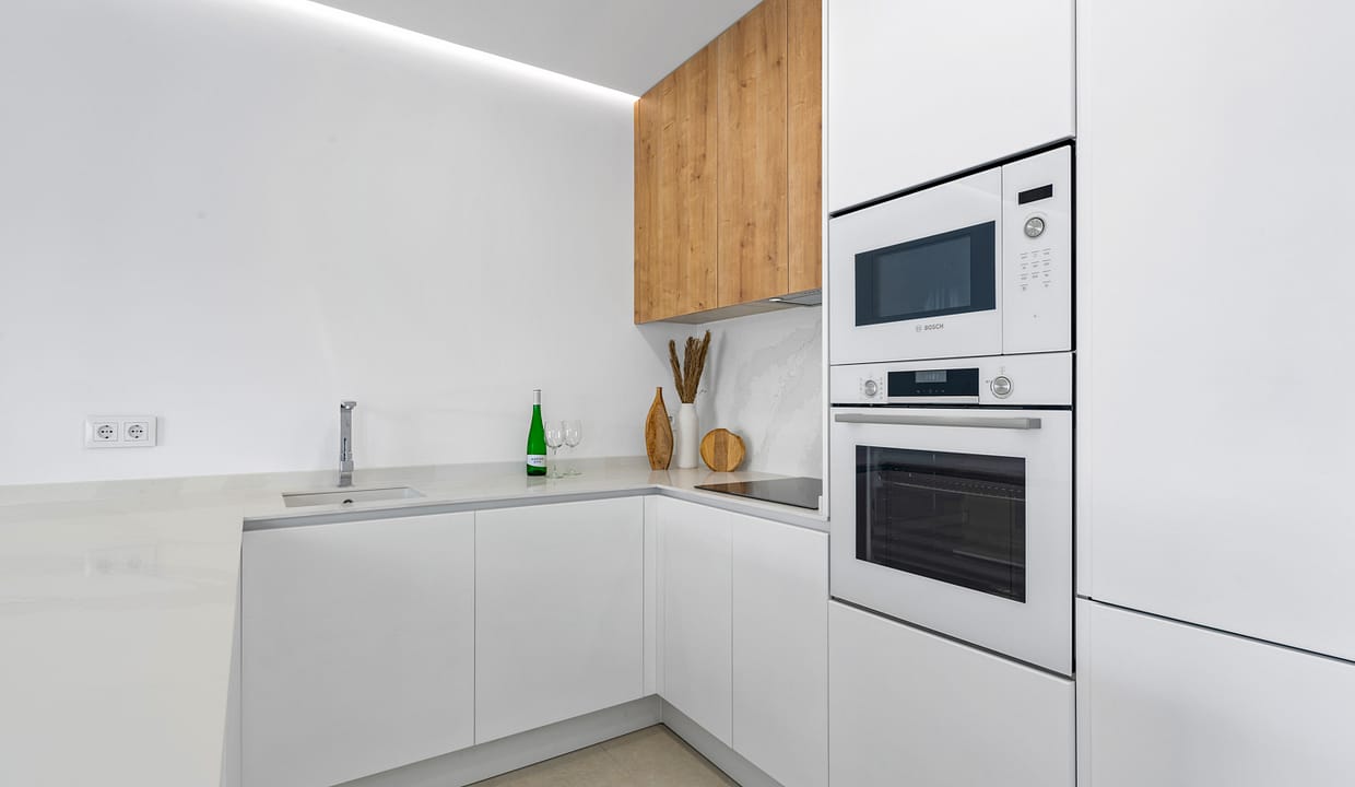 hh63389860-01-image-28