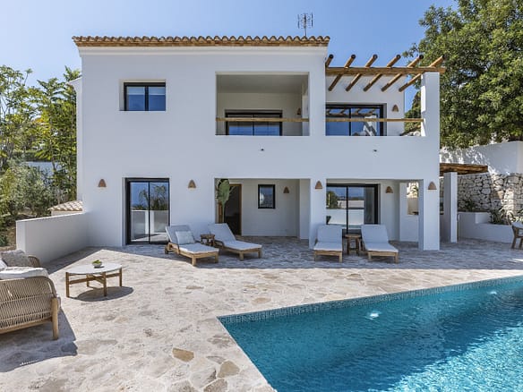 Three Bedroom Villa in Javea