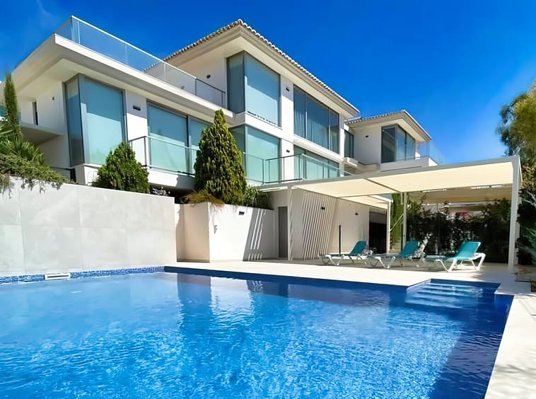 Luxurious 5 Bed Villa in Calpe