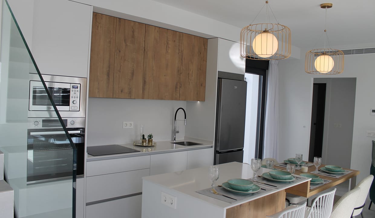 hh73940783-02-image-29