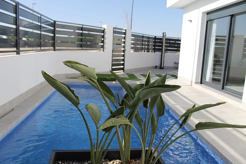 hh73940783-02-image-19