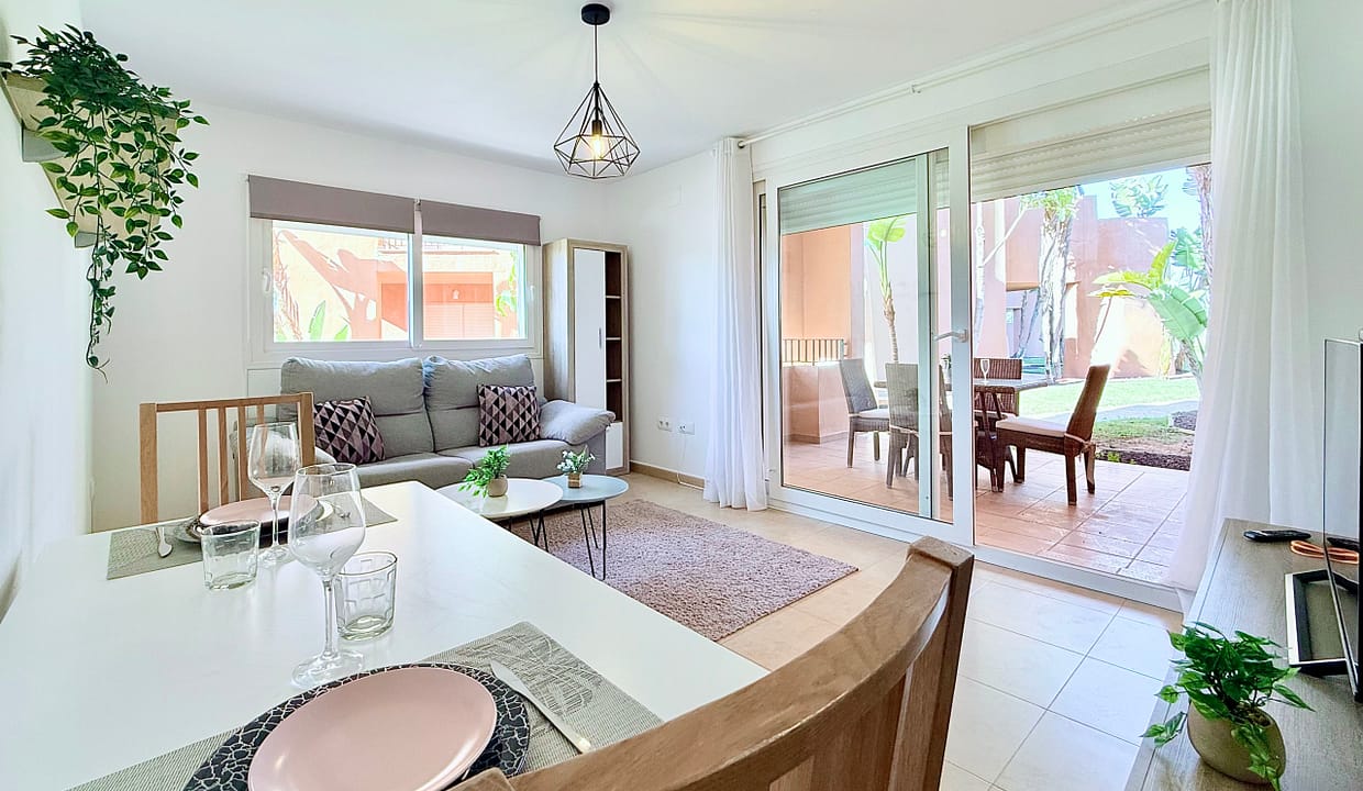 lovely-1-bedroom-apartment-living-dining-mar-menor-golf-resort-levante-properties-01-scaled