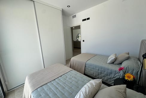 hh27415914-03-image-37