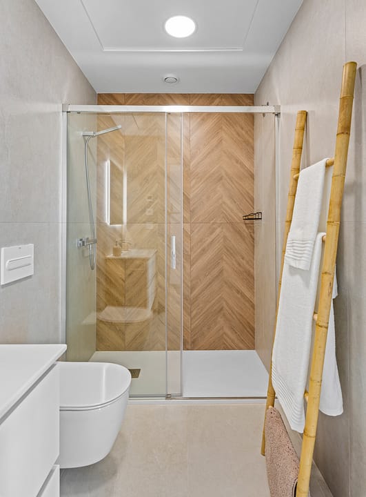 hh63389860-01-image-38