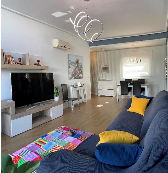 57bf5c15-f32a-45ec-853d-3494a960b8e0