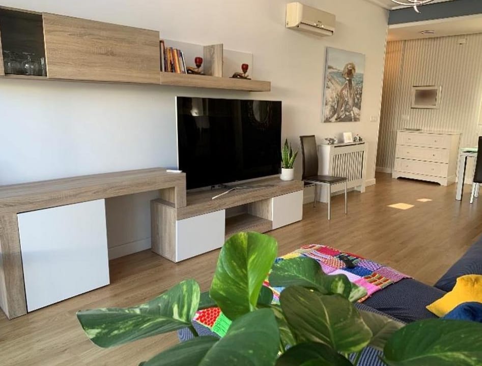 cdc9cd24-b939-4691-8400-1865cc572c88