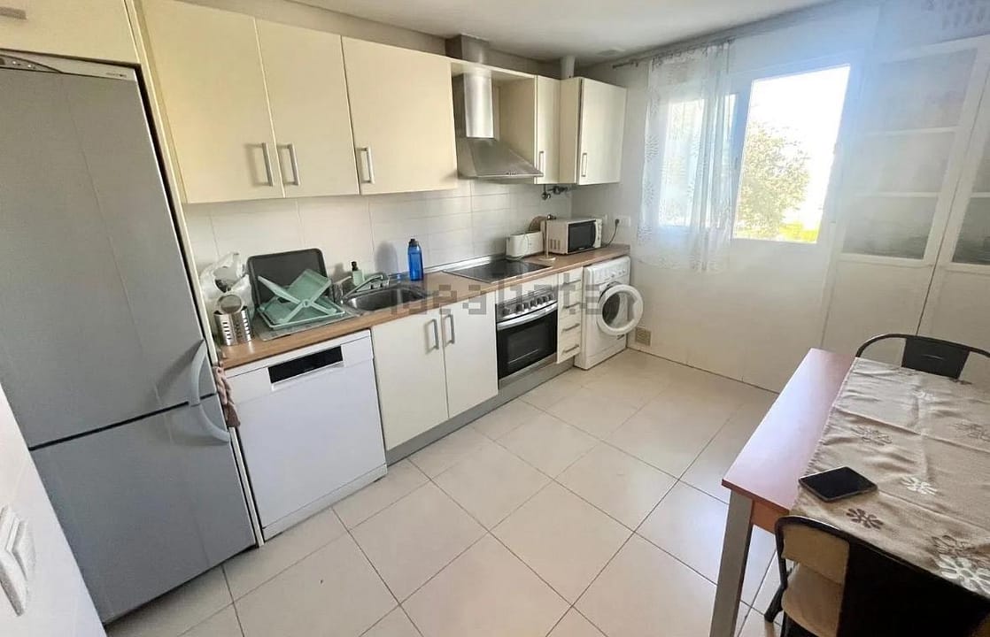 b6a664ca-7e29-41d8-b157-9ace9df74425 (002)