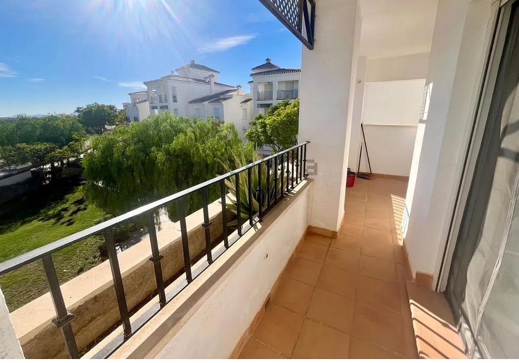 2385edfc-32b9-4917-b9c2-4fc193ffd332 (002)