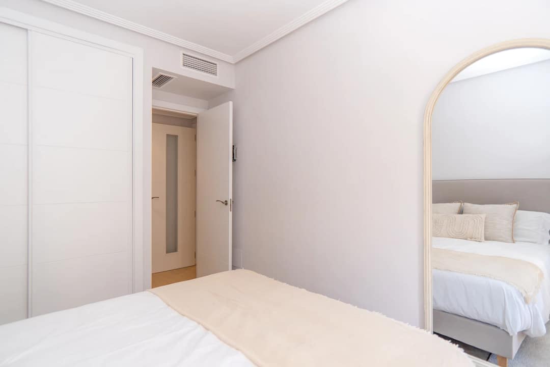 52973127-Q_HABITACION_4_2