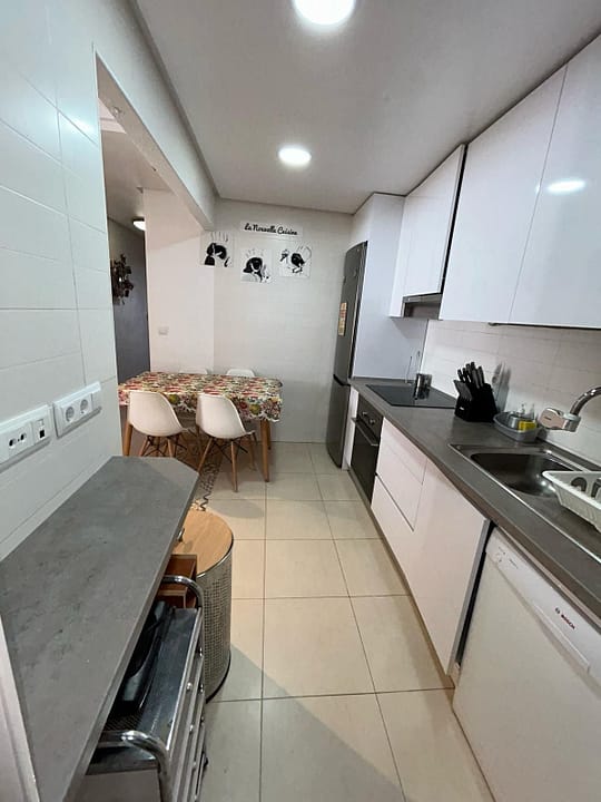 98a0ba4a-9e64-438d-8ace-8310b0a991a5 (2)