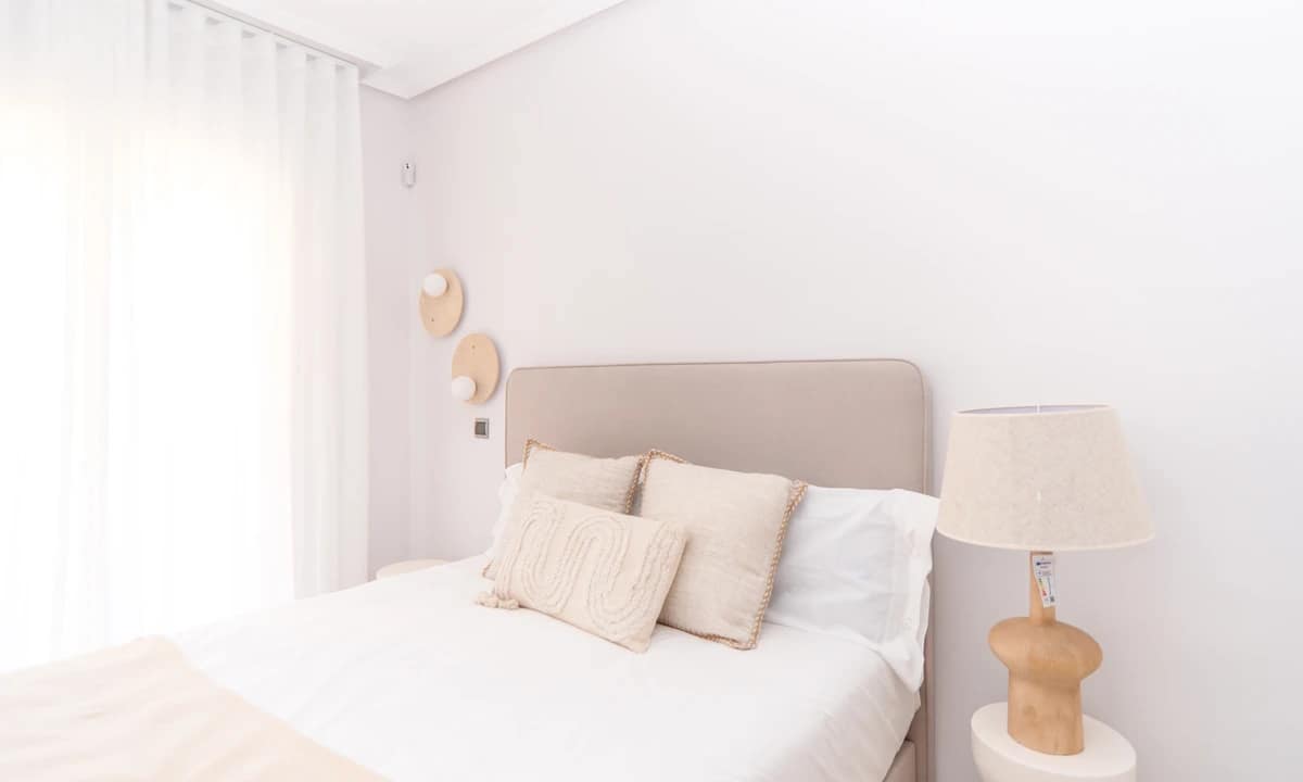 52973127-N_HABITACION_1_2