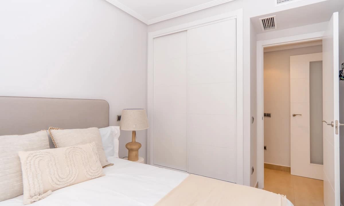 52973127-O_HABITACION_2_2