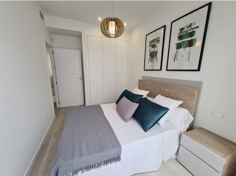 hh40288064-01-image-12