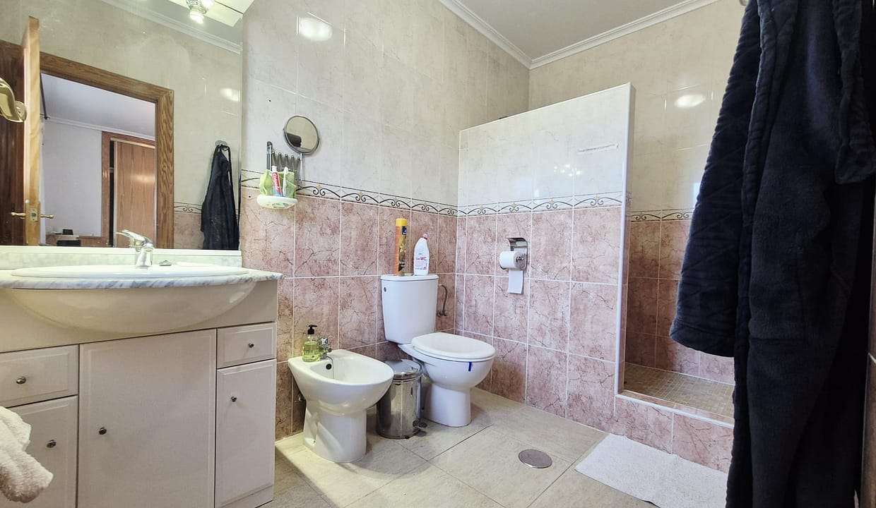 IMG-20251113-WA0033