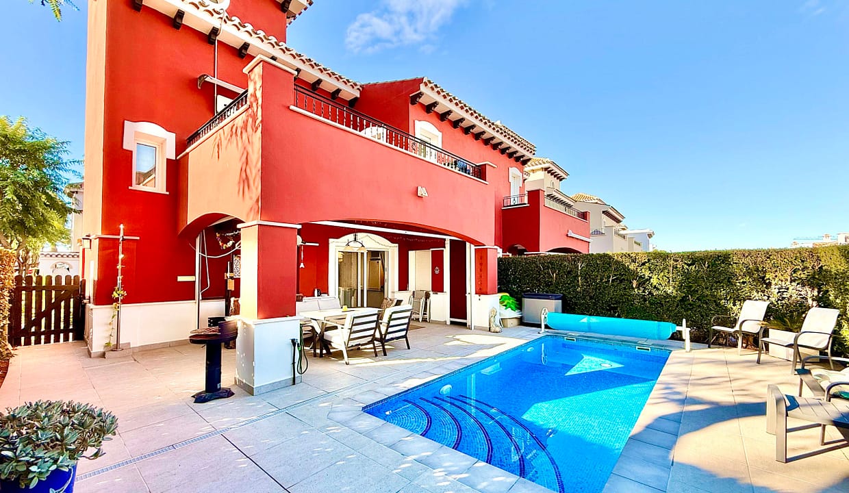 isla-grosa-villa-heated-pool-garden-mar-menor-golf-resort-04-scaled