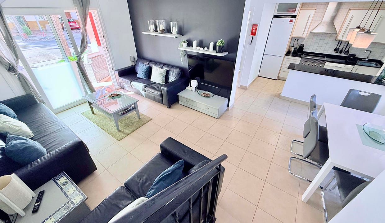 isla-grosa-villa-open-plan-living-dining-mar-menor-golf-resort-06-scaled