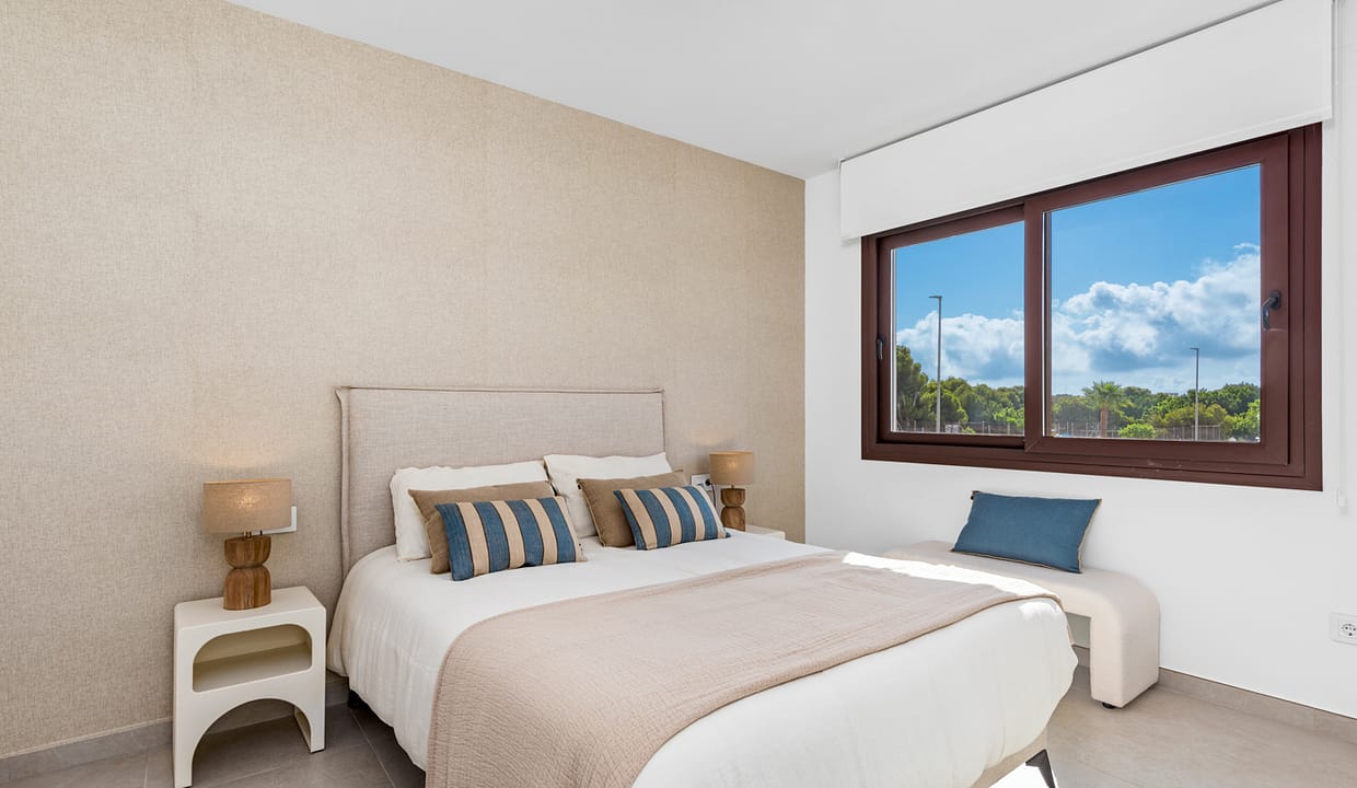 hh63389860-01-image-46