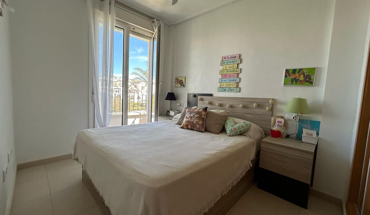 9835f869-6e0d-47ae-8c71-1352d1e3abd5