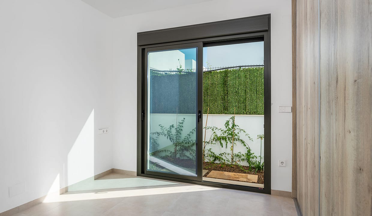 hh78014362-01-image-13