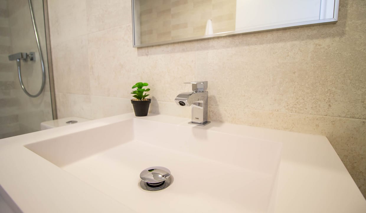 hh77216440-01-image-14