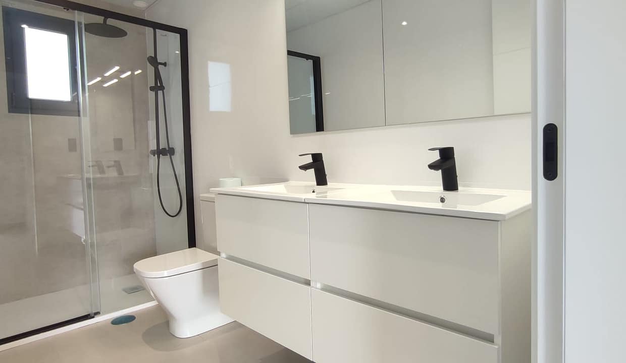 hh45094647-01-image-14