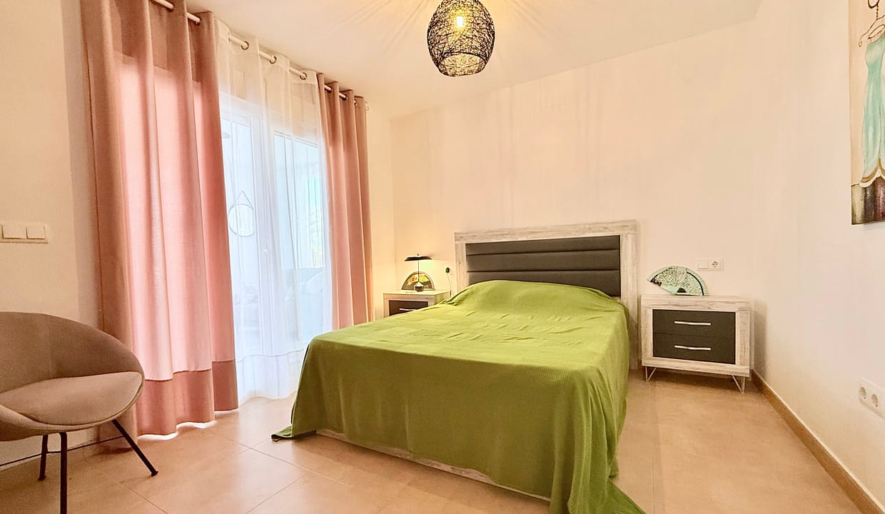 modern-1-bedroom-apartment-bedroom-mar-menor-golf-resort-levante-properties-04-scaled