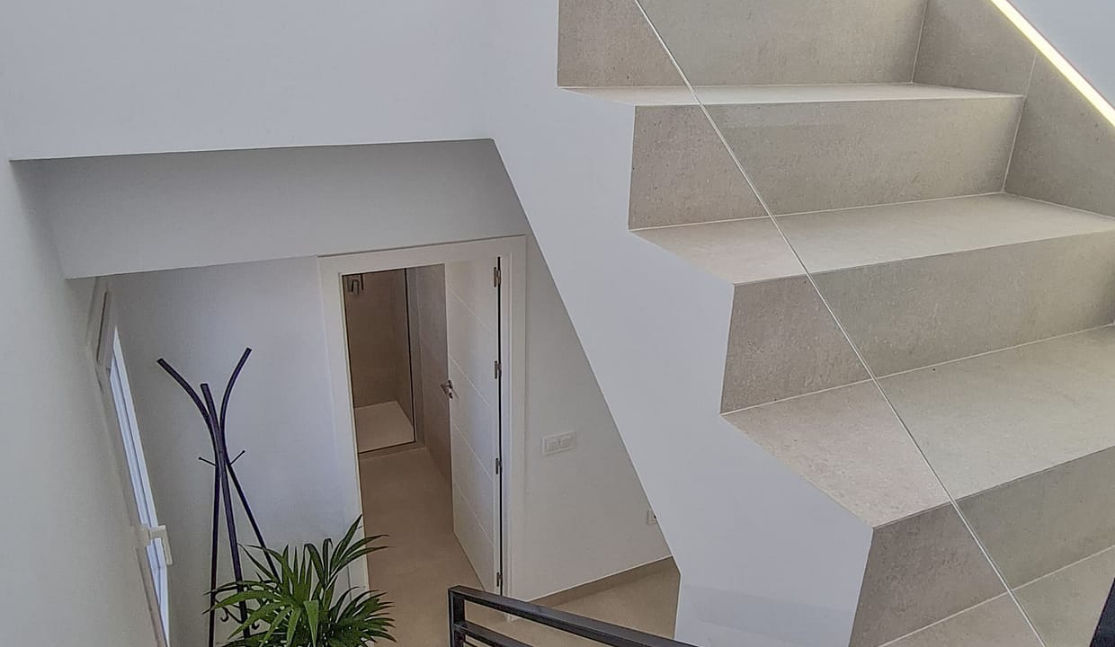 hh44794162-01-image-12