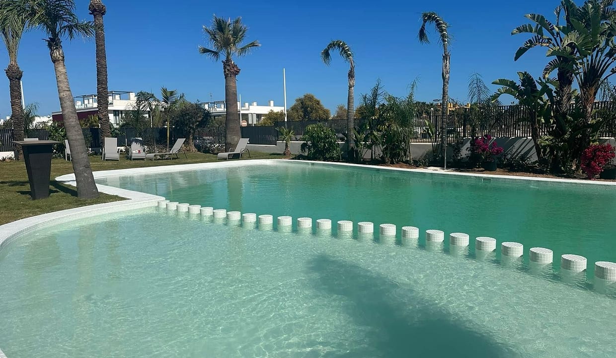 hh67925010-07-image-6