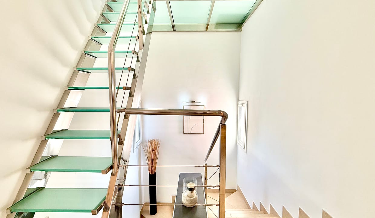 modern-staircase-feature-mar-menor-golf-resort-villa-levante-properties-scaled
