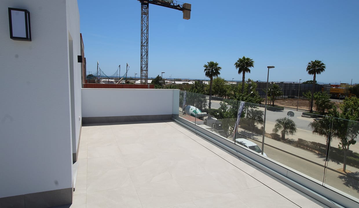 hh79845964-01-image-30