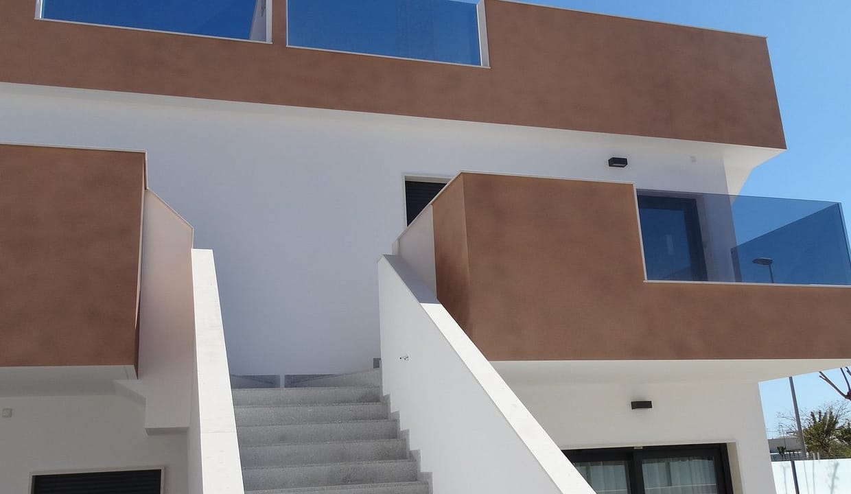 hh75810183-01-image-42