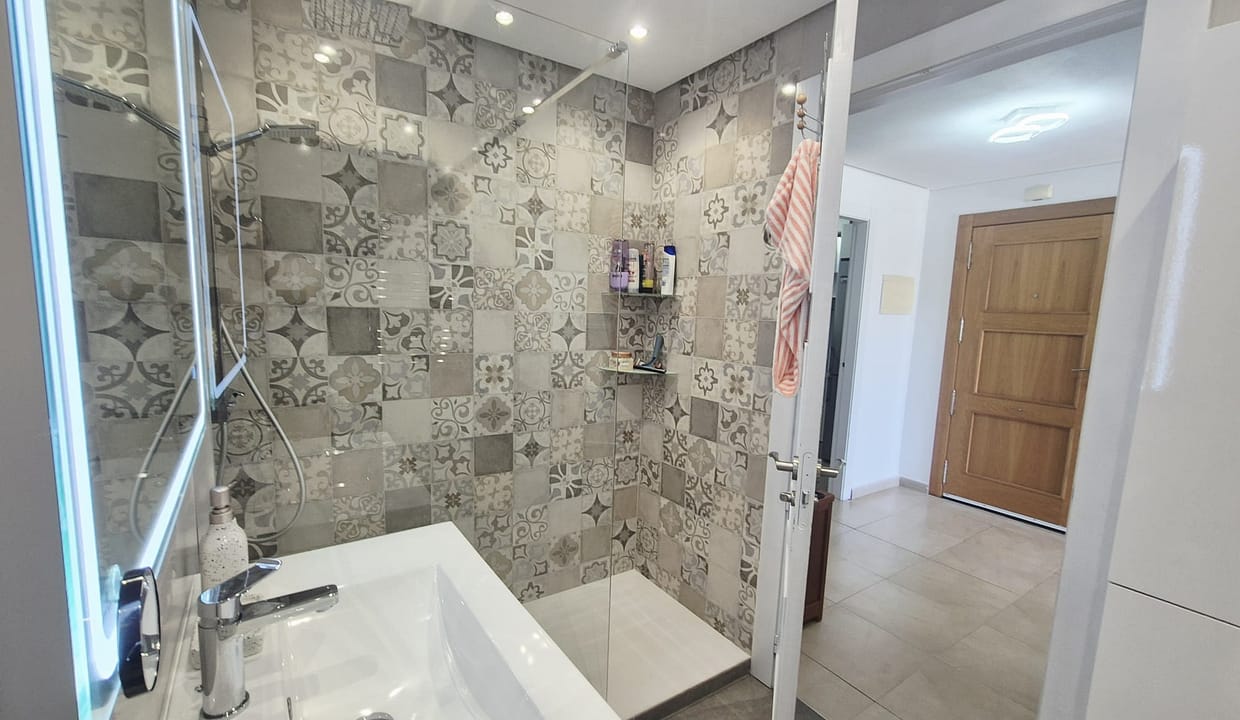 PHOTO-2025-10-23-15-42-05_2