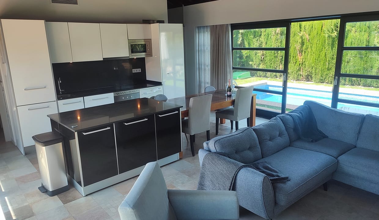 31059-villa-for-sale-in-peraleja-golf-resort-25258375-large