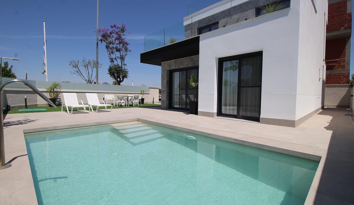 hh79845964-01-image-24