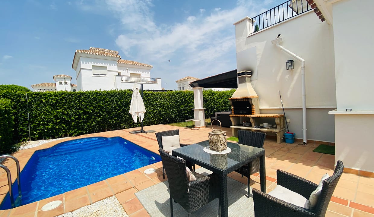 Photo 18-8-25, 14 15 35