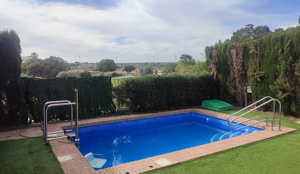 30751-villa-for-sale-in-peraleja-golf-resort-24475808-large