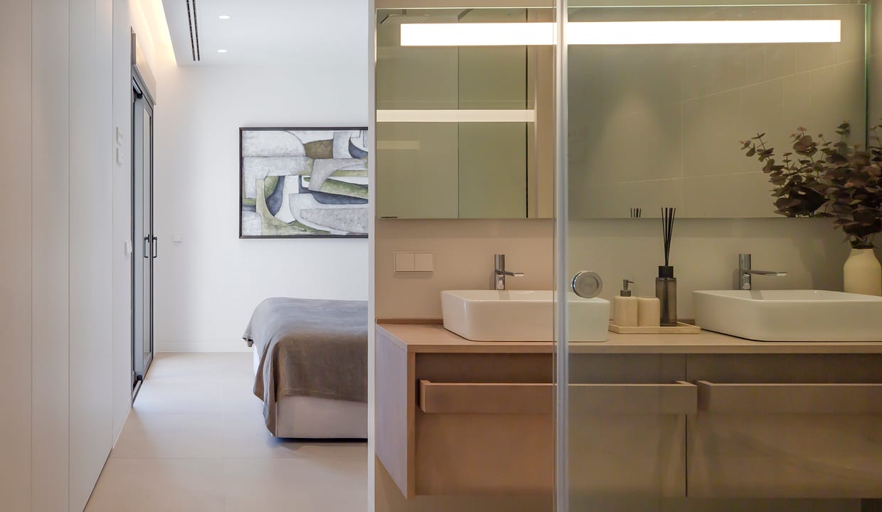 hh66980263-01-image-42