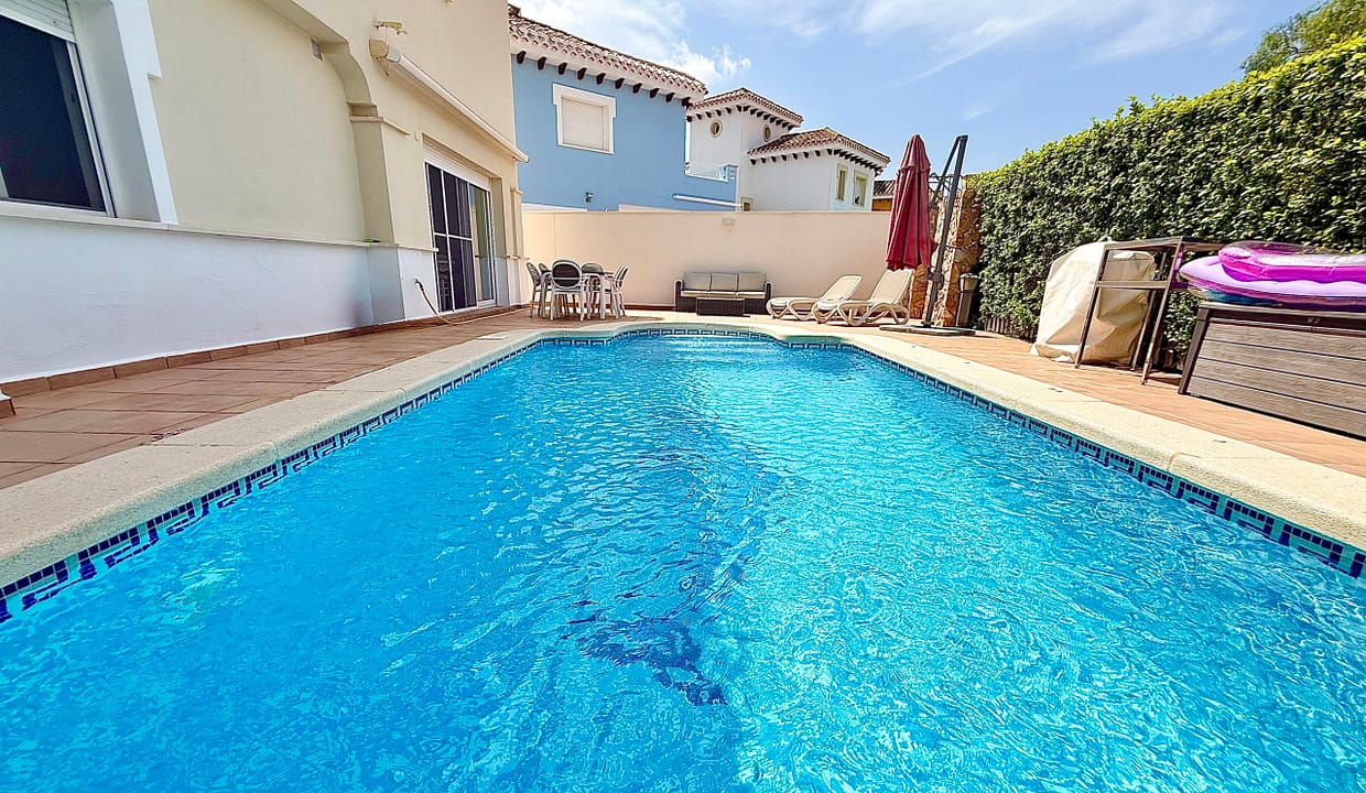 levante-properties-baron-villa-private-pool-west-facing-garden-mar-menor-golf-resort-04-scaled