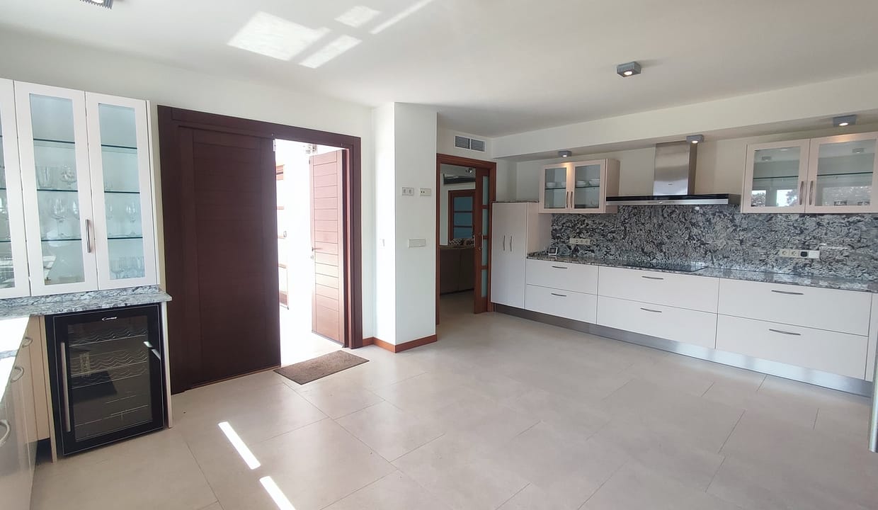 29934-villa-for-sale-in-peraleja-golf-resort-21114858-large